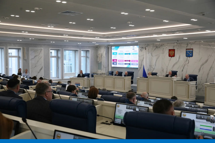 Депутатами Ленобласти одобрены изменения в областной бюджет на 2026 год и на плановый период 2027 и 2028 годов